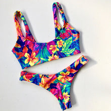 Load image into Gallery viewer, 2018 Sexy Bikini Swimwear Women Push Up Swimsuit Bandage Bikini Set Brazilian Summer Beach Bathing Suits female Biquini Print